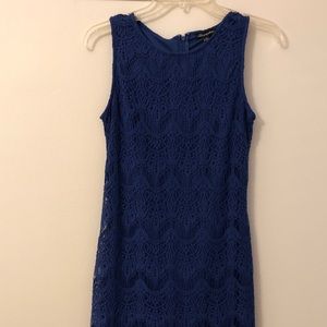 Blue sleeveless lace mini dress size juniors L